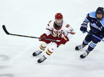 Du Hockey Says Goodbye To Players Who Signed Professional Contracts 